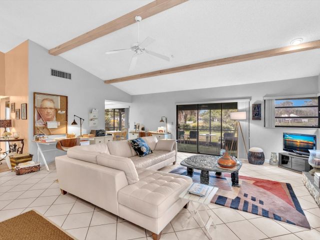 Продажа дома по адресу 3537 Lakeview Drive - фото 6631904