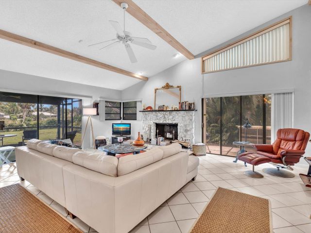 Продажа дома по адресу 3537 Lakeview Drive - фото 6631905