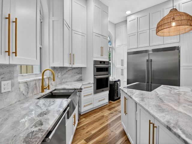 Продажа дома по адресу 6623 NW 25th Avenue - фото 6689062