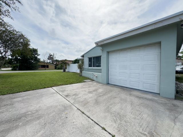 Продажа дома по адресу 1602 N 23 Avenue - фото 6644953