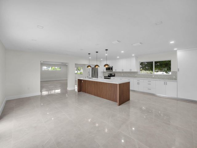 Продажа дома по адресу 21020 Highland Lakes Boulevard - фото 6705998