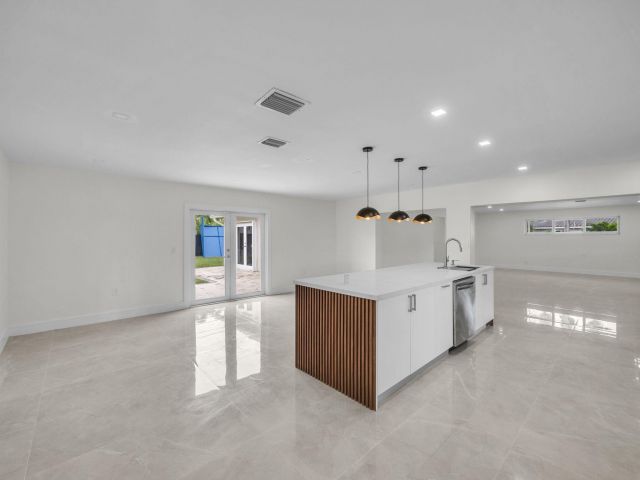 Продажа дома по адресу 21020 Highland Lakes Boulevard - фото 6705999