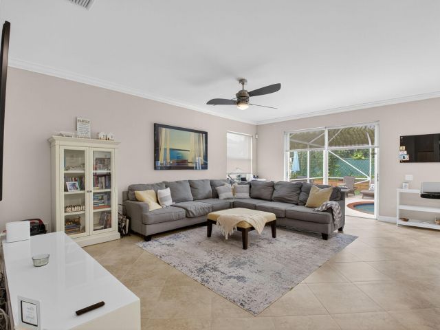 Продажа дома по адресу 9506 Fox Trot Lane - фото 6644257