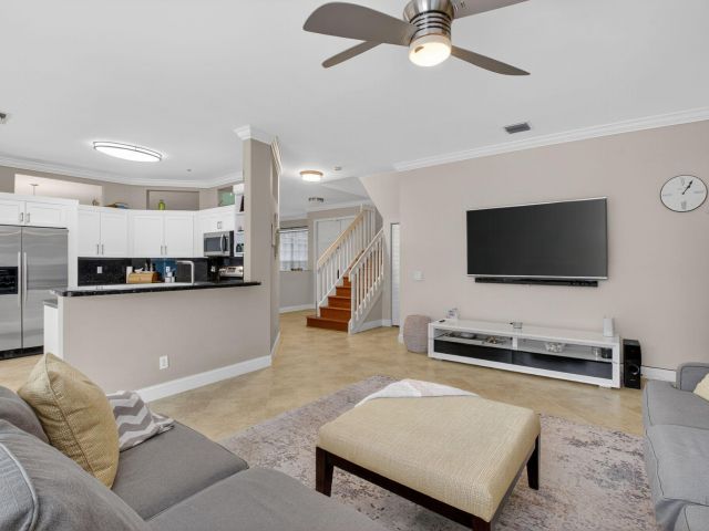 Продажа дома по адресу 9506 Fox Trot Lane - фото 6644259