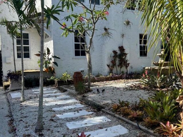 Дом в аренду по адресу 820 30th Street - фото 6656401