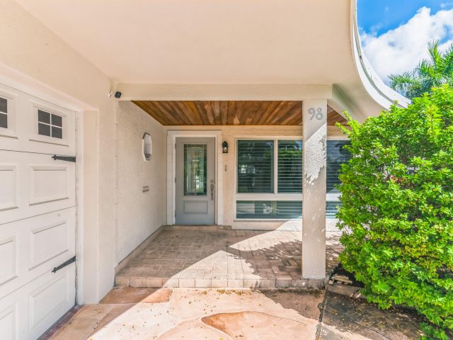 Дом в аренду по адресу 98 SW 8th Avenue - фото 6644044