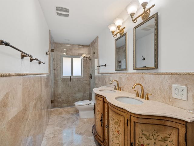 Продажа дома по адресу 670 Juneberry Court - фото 6689498