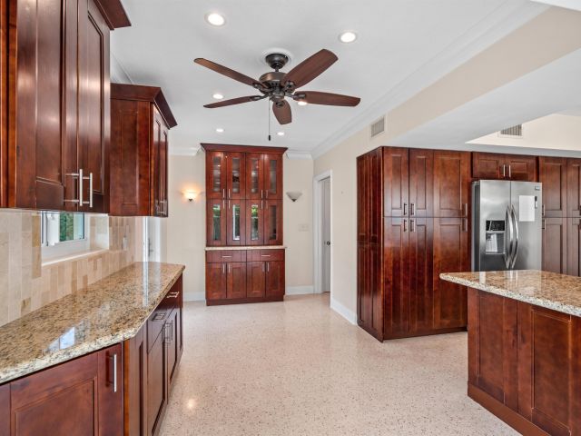 Продажа дома по адресу 670 Juneberry Court - фото 6689508