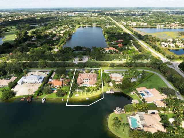 Продажа дома по адресу 9006 Wendy Lane W - фото 6660644