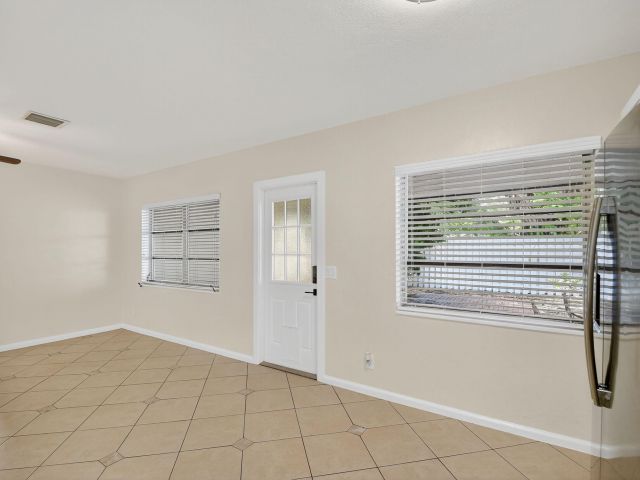 Дом в аренду по адресу 5009 Spruce Avenue - фото 6635273