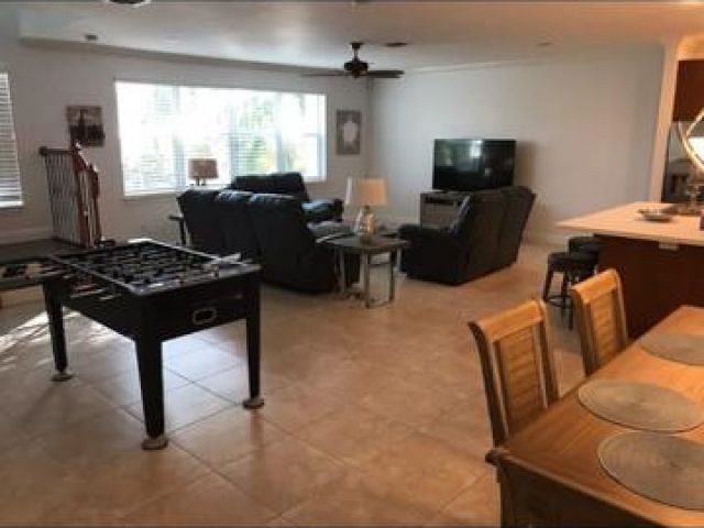 Дом в аренду по адресу 519 SW 5th Avenue 519a - фото 6642562