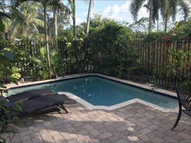 Дом в аренду по адресу 519 SW 5th Avenue 519a - фото 6642571