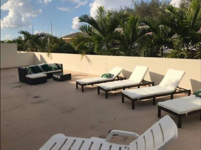 Дом в аренду по адресу 519 SW 5th Avenue 519a - фото 6642577