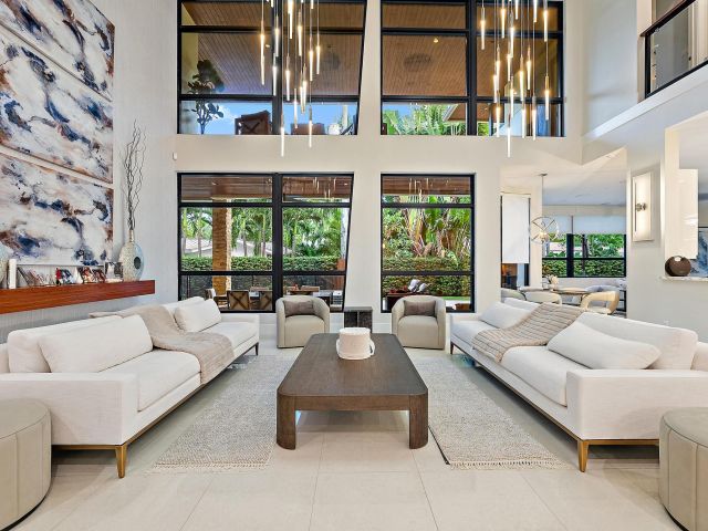 Продажа дома по адресу 2832 NE 21st Court - фото 6642554