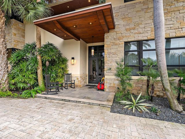 Продажа дома по адресу 2832 NE 21st Court - фото 6642556