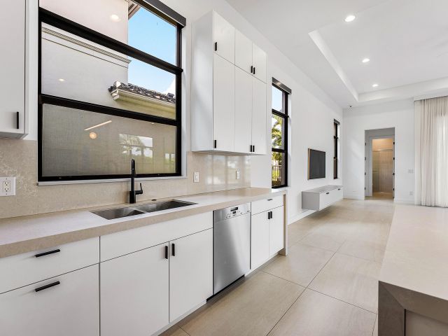 Дом в аренду по адресу 17151 Brulee Breeze Way - фото 6644019