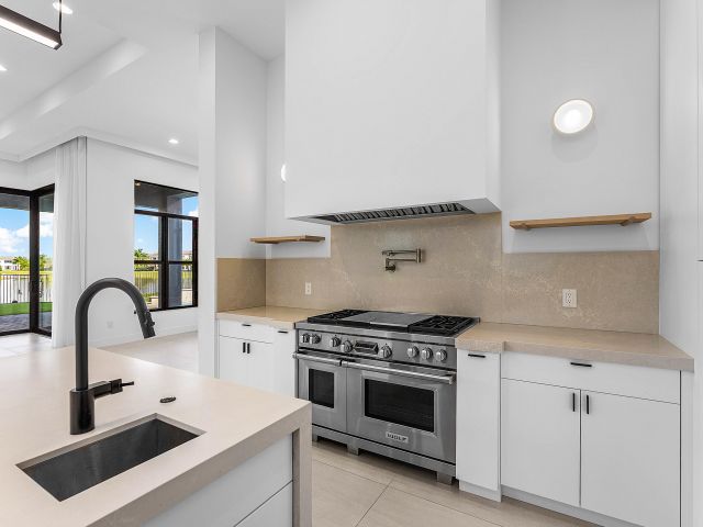 Дом в аренду по адресу 17151 Brulee Breeze Way - фото 6644020