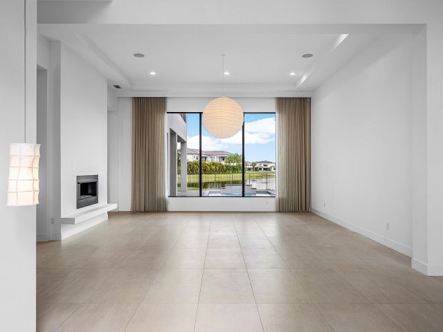 Дом в аренду по адресу 17151 Brulee Breeze Way - фото 6644030