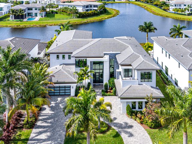 Дом в аренду по адресу 17151 Brulee Breeze Way - фото 6644037