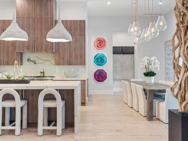 Продажа дома по адресу 501 NW 9th Street - фото 6677783