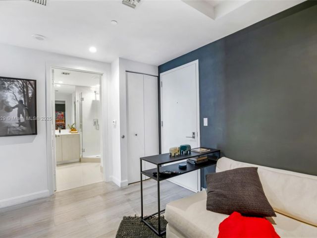 Квартира в аренду номер3205 - фото 6634987