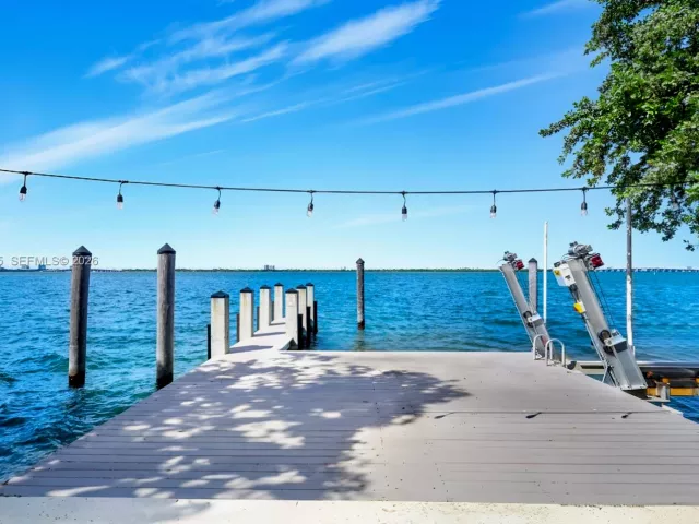 Продажа дома по адресу 444 W Rivo Alto Dr - фото 6632760