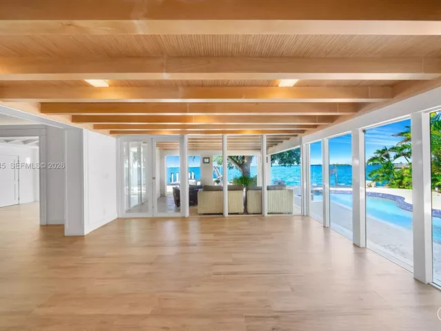 Продажа дома по адресу 444 W Rivo Alto Dr - фото 6699940