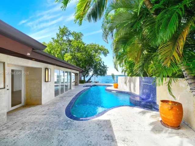 Продажа дома по адресу 444 W Rivo Alto Dr - фото 6632750