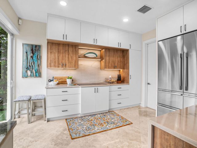 Продажа дома по адресу 968 Hyacinth Drive - фото 6656724