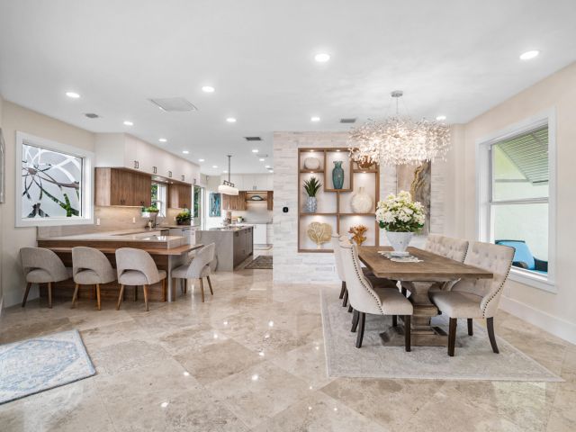 Продажа дома по адресу 968 Hyacinth Drive - фото 6656726