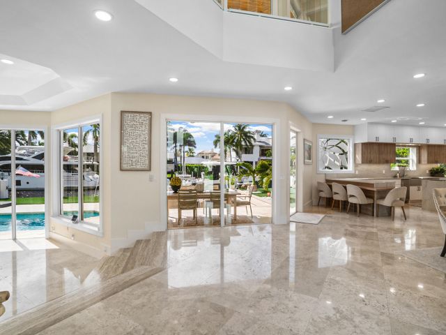 Продажа дома по адресу 968 Hyacinth Drive - фото 6656729