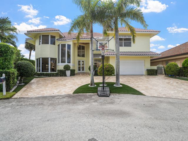 Продажа дома по адресу 968 Hyacinth Drive - фото 6656732