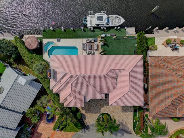 Продажа дома по адресу 968 Hyacinth Drive - фото 6656735