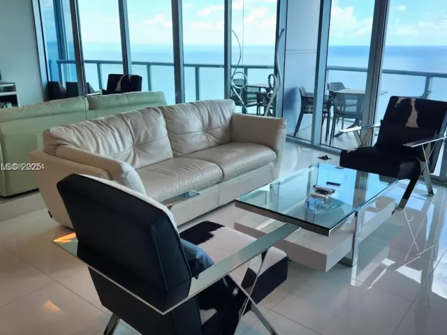 Квартира в аренду номер3705 - фото 6636055