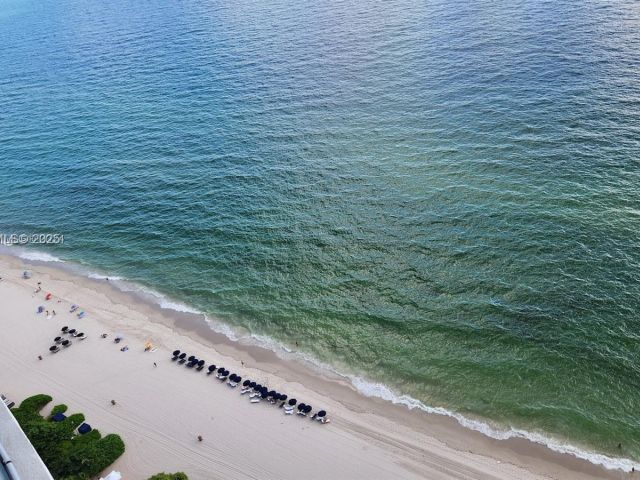 Квартира в аренду номер3705 - фото 6636047