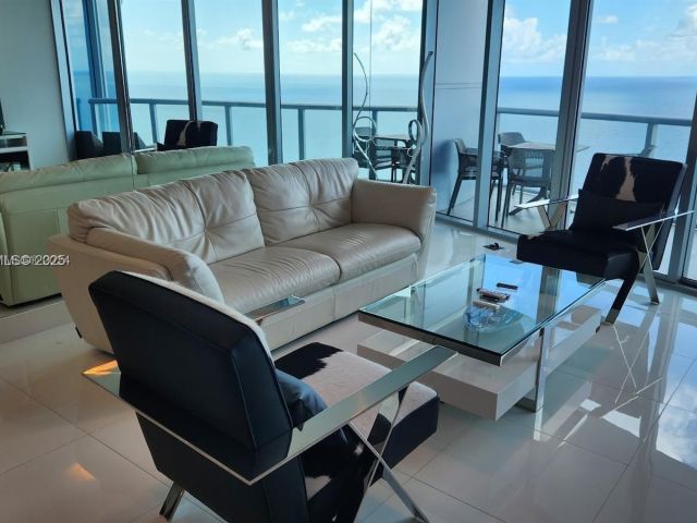 Квартира в аренду номер3705 - фото 6636055