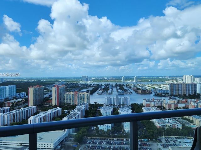 Квартира в аренду номер3705 - фото 6636058