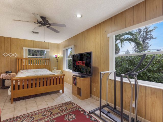 Продажа дома по адресу 101 N Sequoia Drive N - фото 6656404