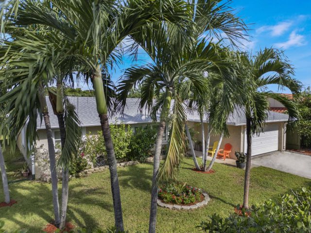 Продажа дома по адресу 101 N Sequoia Drive N - фото 6656422