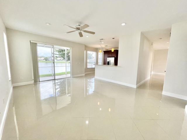 Дом в аренду по адресу 9593 Tavernier Drive - фото 6643850