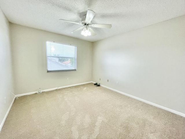 Дом в аренду по адресу 9593 Tavernier Drive - фото 6643856