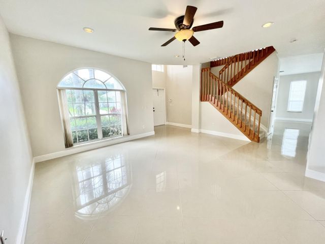 Дом в аренду по адресу 9593 Tavernier Drive - фото 6643864