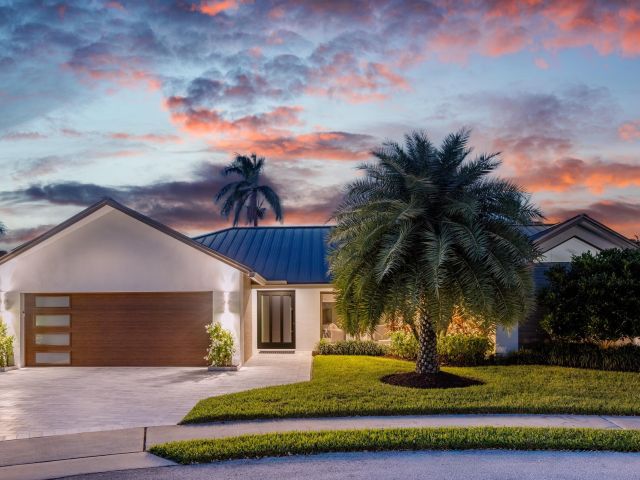 Продажа дома по адресу 843 NE Mulberry Drive - фото 6644008