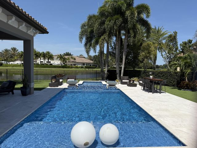 Продажа дома по адресу 16786 Crown Bridge Drive - фото 6686725