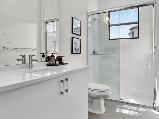 Продажа дома по адресу 8284 Royal County Down Road - фото 6643760