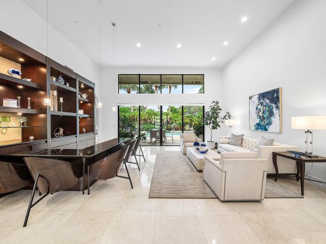 Продажа дома по адресу 4976 Bocaire Boulevard - фото 6649918