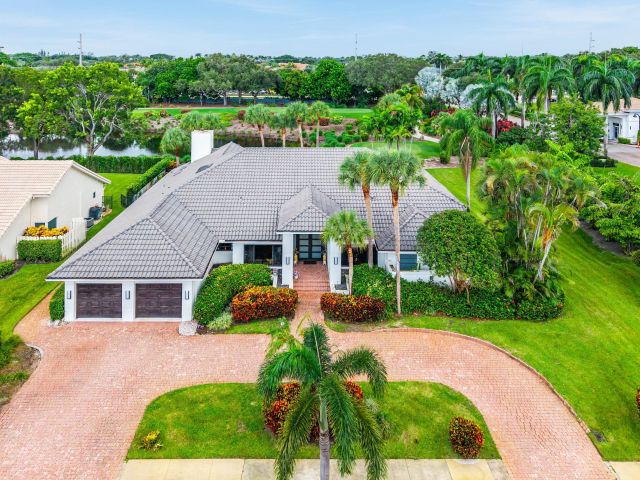 Продажа дома по адресу 4976 Bocaire Boulevard - фото 6649925