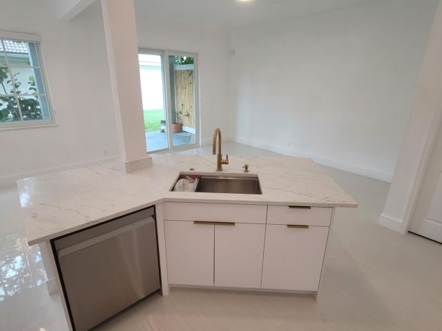 Дом в аренду по адресу 2345 Spanish - фото 6639518