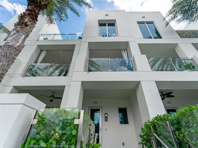 Продажа дома по адресу 259 Shore Ct - фото 6640318