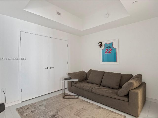 Продажа квартиры #3707 - фото 6640597